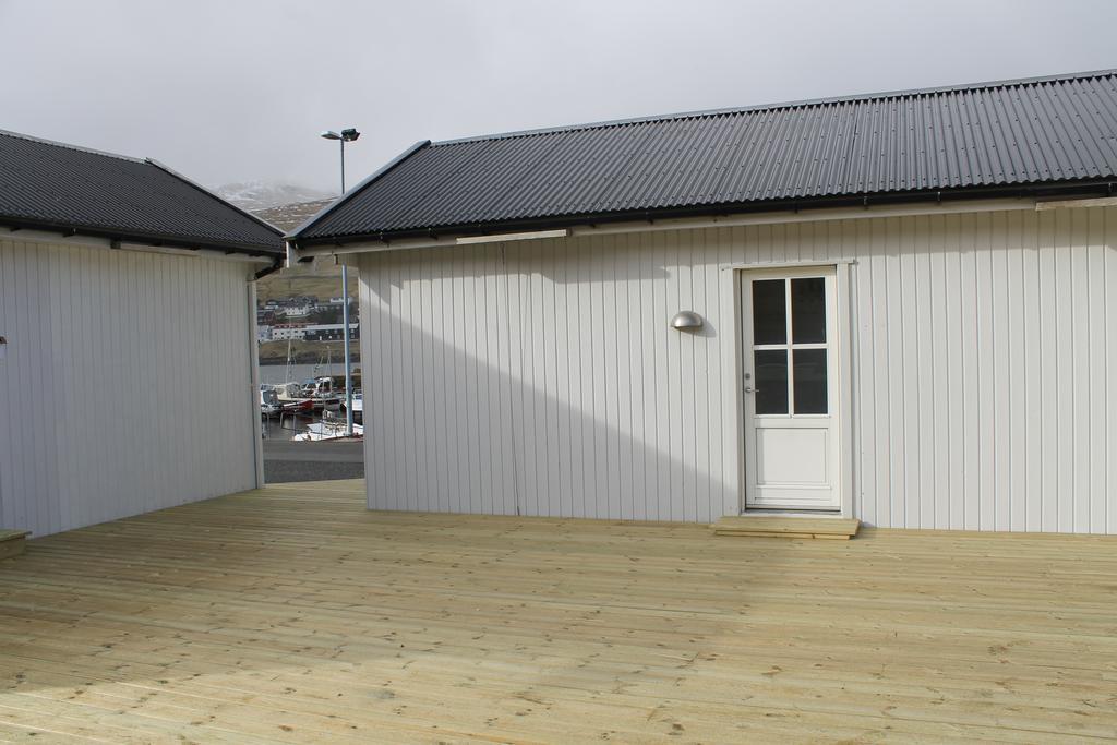 Kristjanshavn Hotel Mithvagur Buitenkant foto